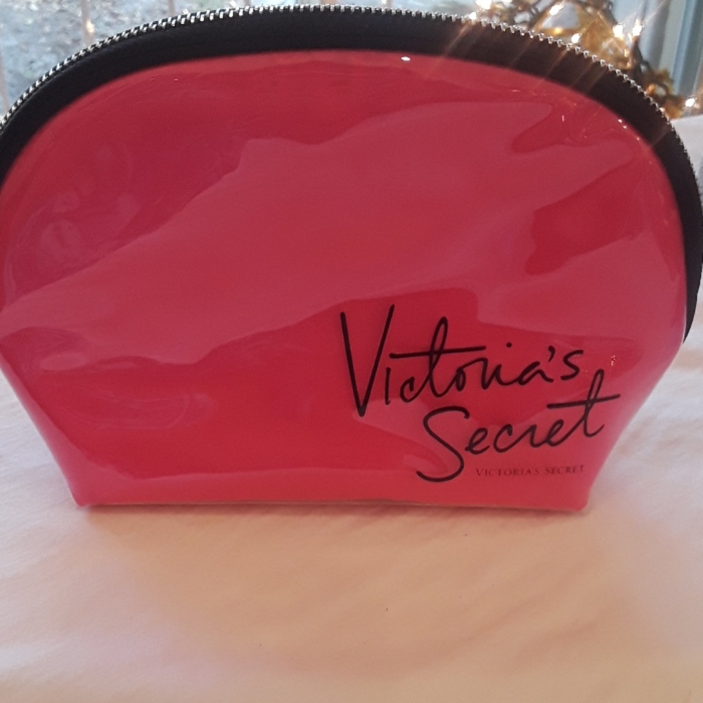 Victoria's Secret Cosmetic Bag Nwt